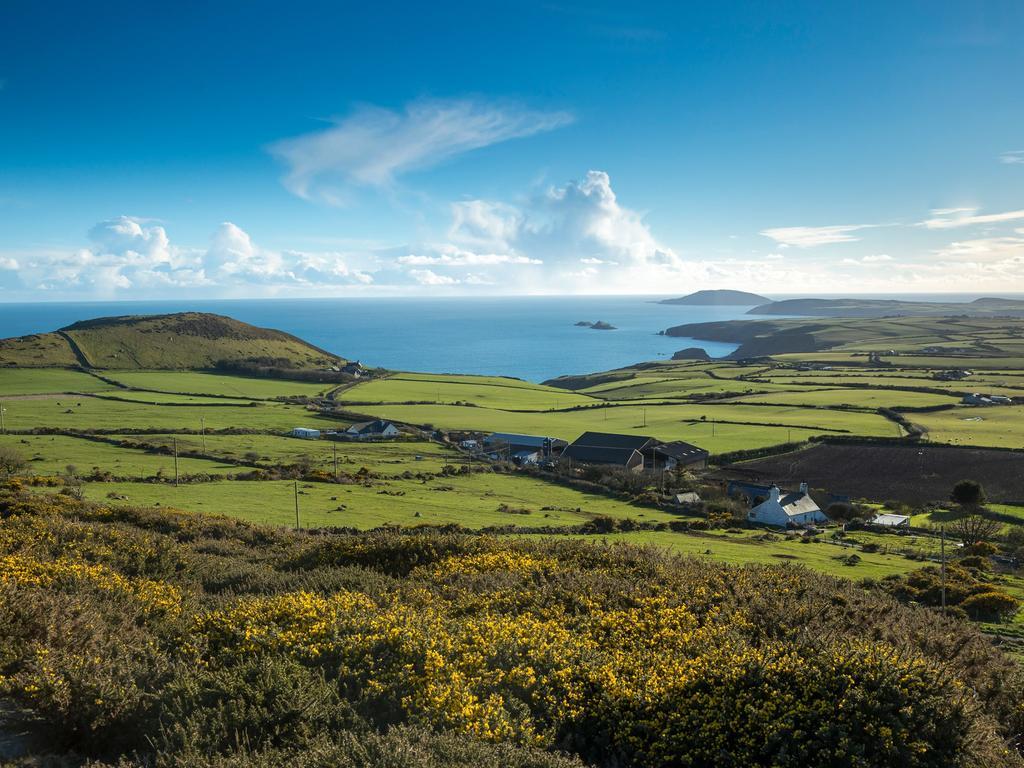Rhiw 2 Bryn Tirion Villa ภายนอก รูปภาพ